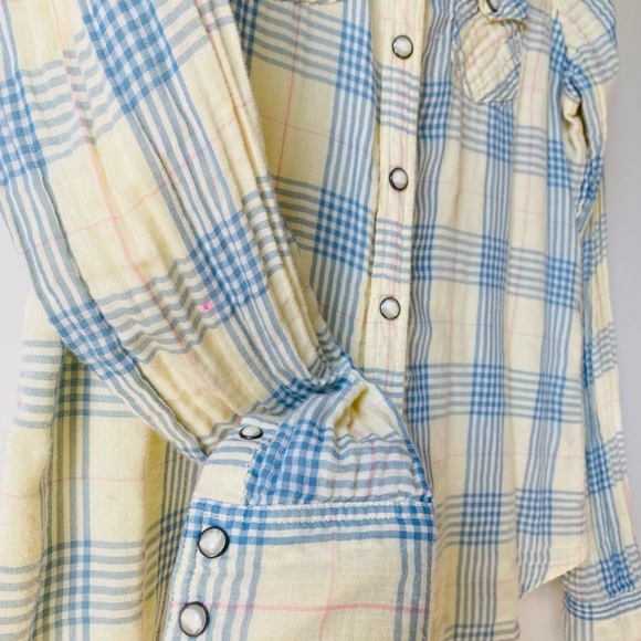 AE Western Blouse - Picture 2 of 4